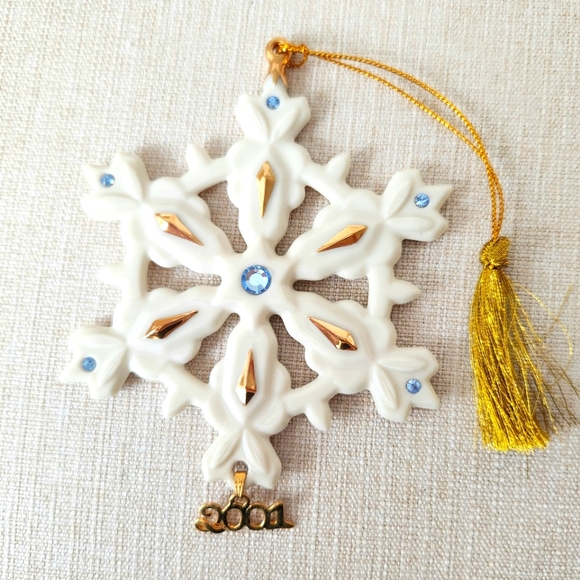 2001 Lenox China Crystal Snowflake Ornament - Picture 1 of 7